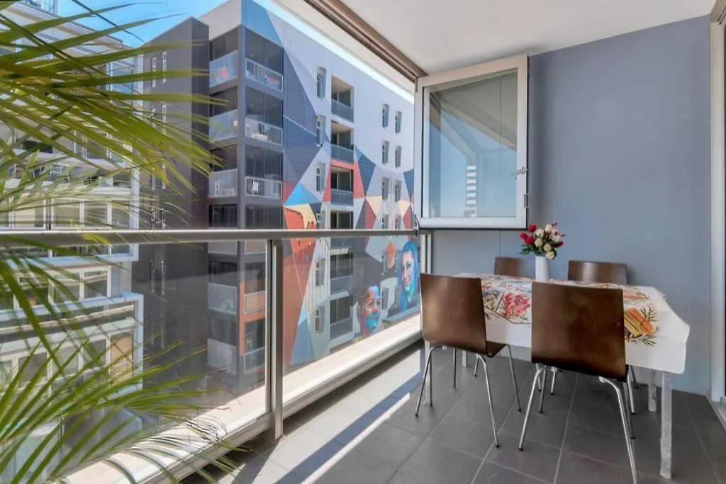 Lovely 1Br Apartment On Morphett With Pool & Wi-Fi Adelaide